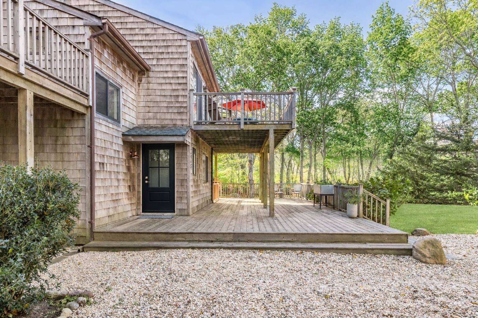 268 Fresh Pond Road Amagansett, NY 11930 - Photo 2 of 20