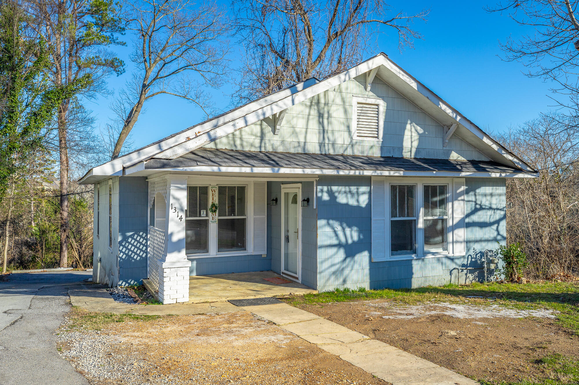 1314 Dallas Road Chattanooga, TN 37405 - Photo 1 of 38 1314 Dallas Road HD-74