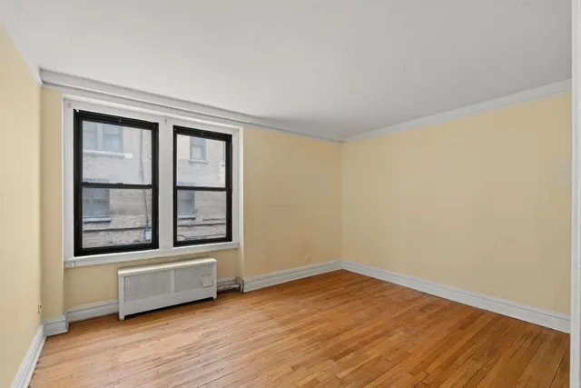 $710,000 | 135 West 58th Street, Unit 1C | Central Park South