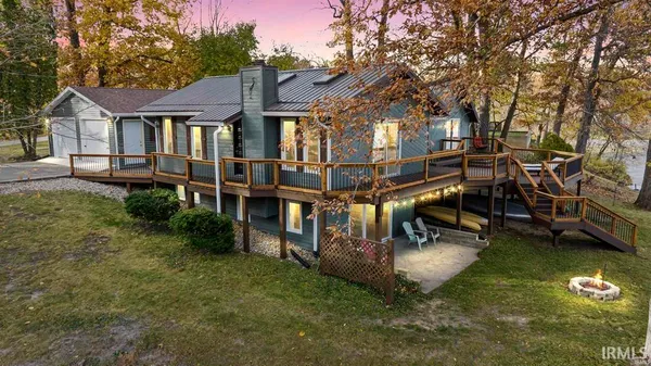 $490,000 | 8652 East Koher Road South, Syracuse, IN 46567