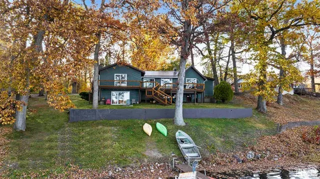 $529,900 | 8652 East Koher Road South, Syracuse, IN 46567