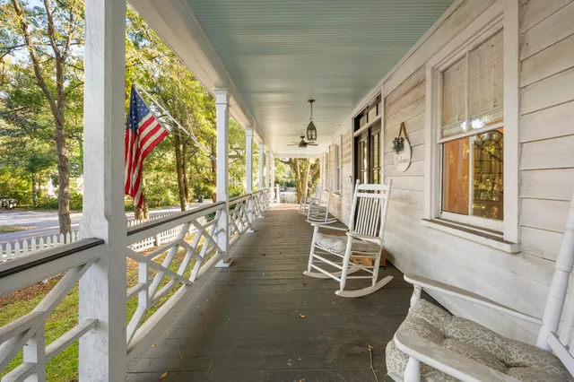 $5,500 | 216 West Carolina Avenue, Summerville, SC 29483