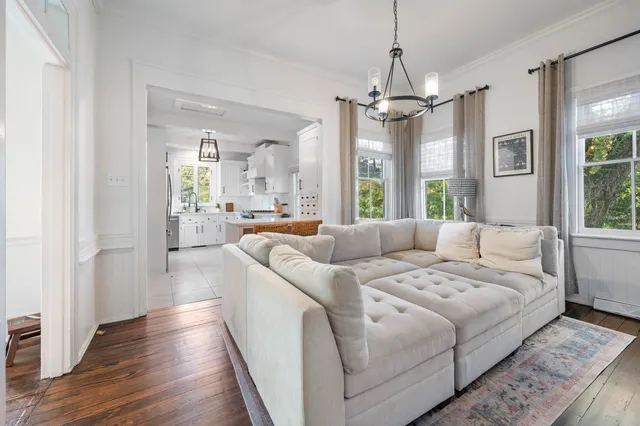 $5,500 | 216 West Carolina Avenue, Summerville, SC 29483