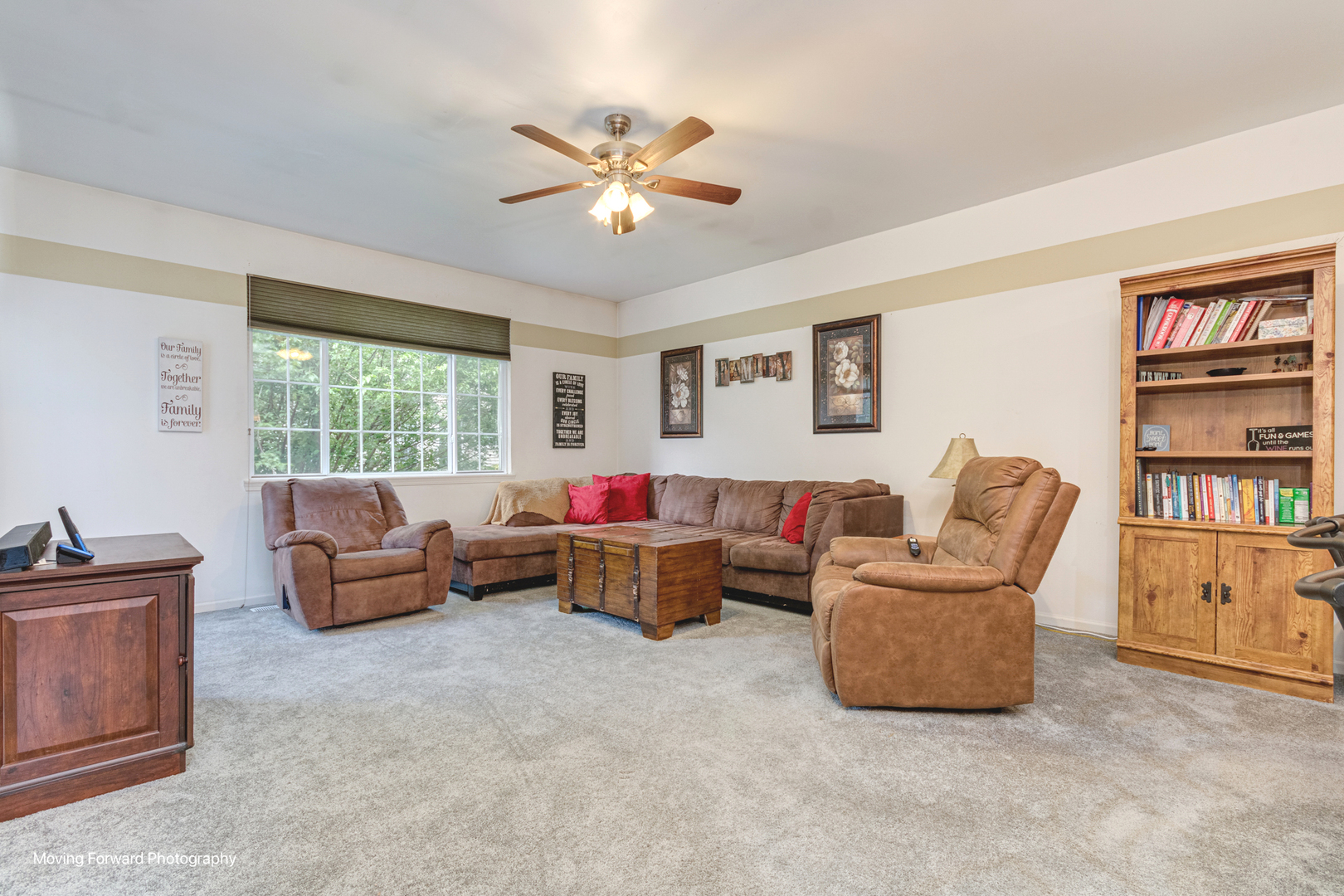 2320 Stonegate Road Algonquin, IL 60102 - Photo 6 of 33 Gallery Image 6