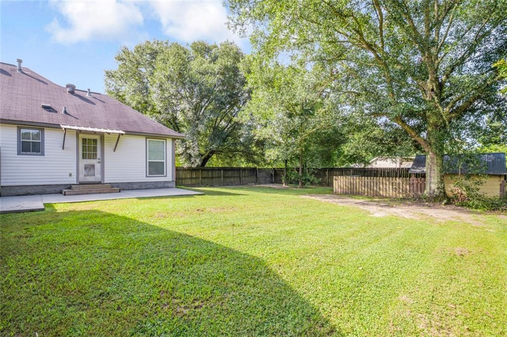 8355 Harris Road Denham Springs, LA 70726 - Photo 16 of 24 Gallery Image 16