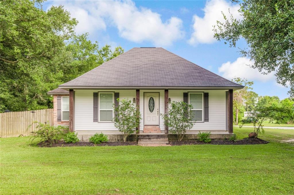 8355 Harris Road Denham Springs, LA 70726 - Photo 2 of 24 Gallery Image 2