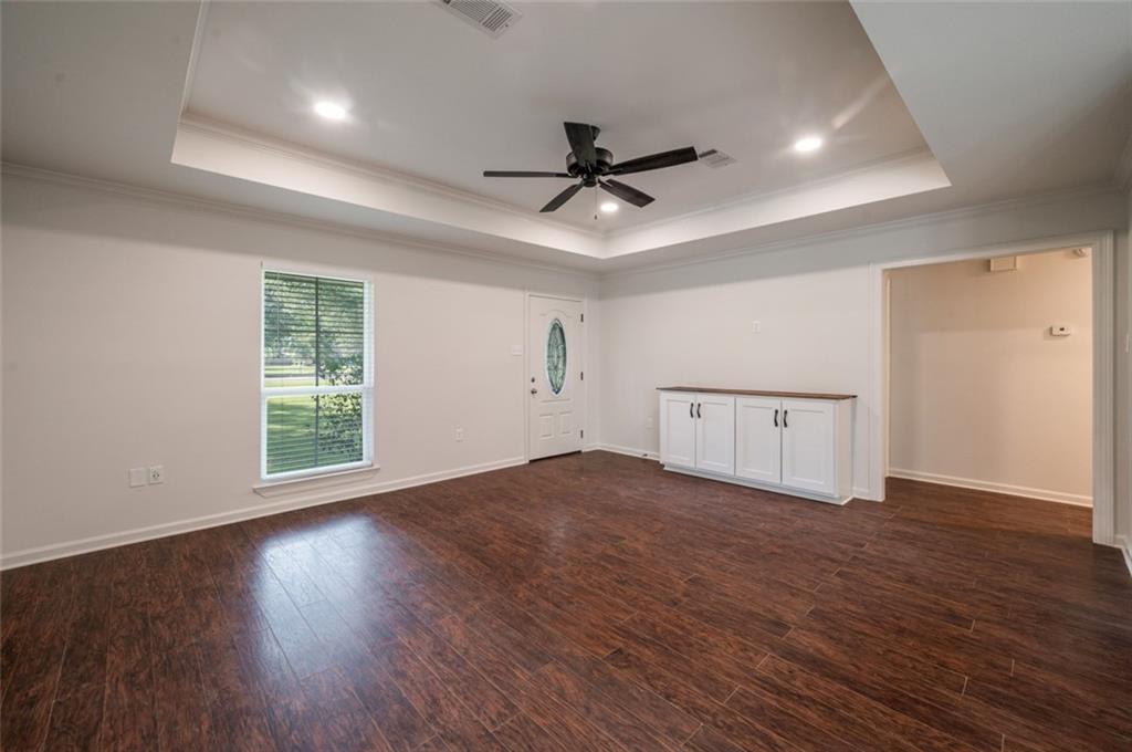 8355 Harris Road Denham Springs, LA 70726 - Photo 4 of 24 Gallery Image 4
