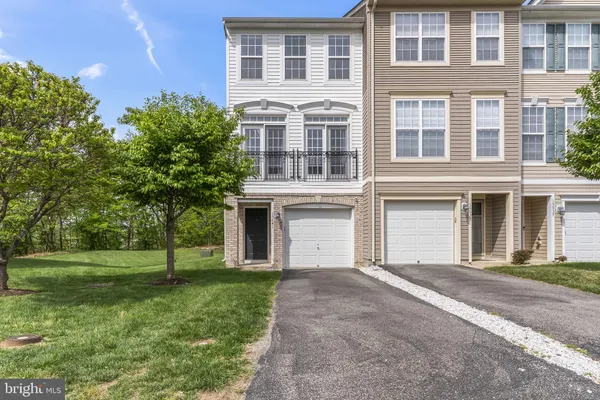 $2,928 | 15641 John Diskin Circle, Woodbridge, VA 22191