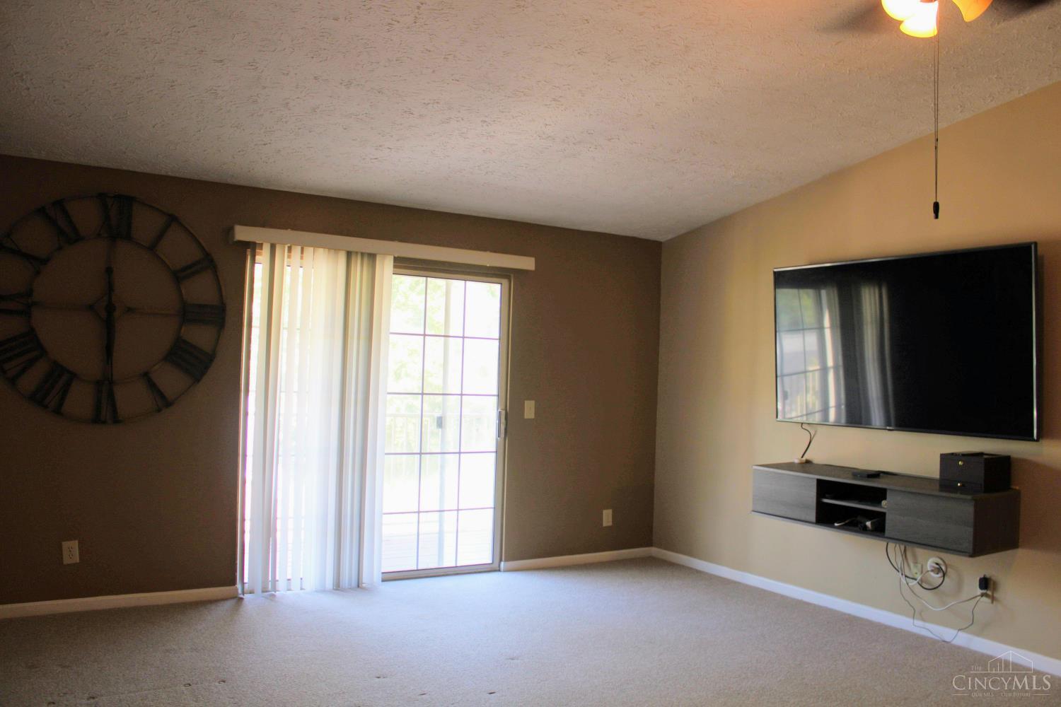 5757 Cheviot Road, Unit 3D Cincinnati, OH 45247 - Photo 4 of 14 Gallery Image 4