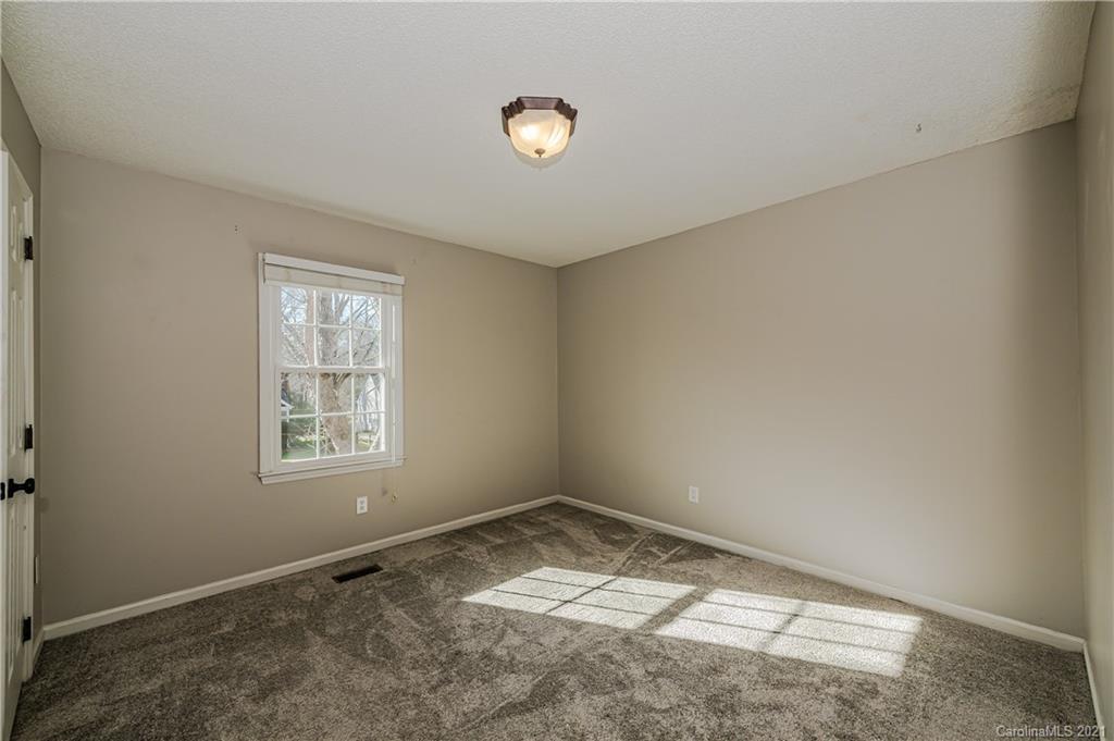 9807 Deer Spring Lane Charlotte, NC 28210 - Photo 24 of 31