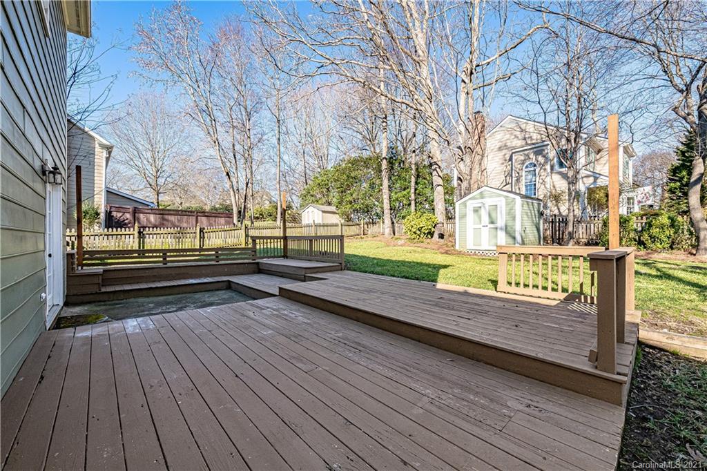 9807 Deer Spring Lane Charlotte, NC 28210 - Photo 25 of 31