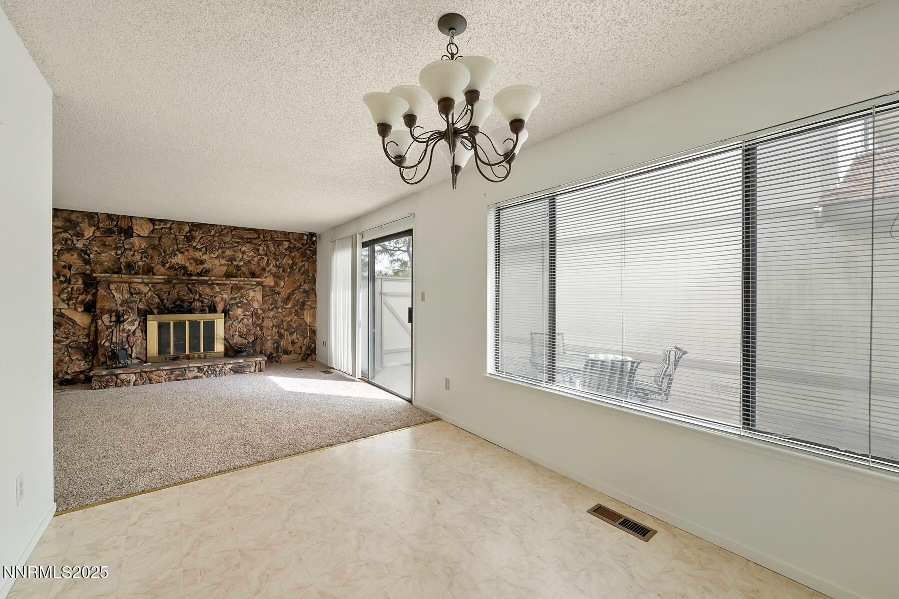 1270 Searchlite Court Reno, NV 89503 - Photo 16 of 52 DSC01937 copy-Edit