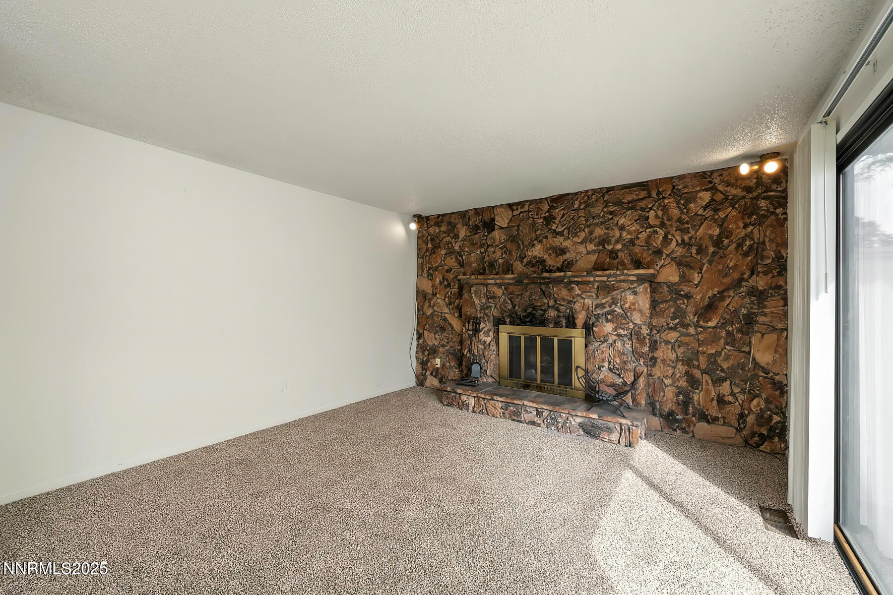1270 Searchlite Court Reno, NV 89503 - Photo 24 of 52 DSC01947 copy-Edit