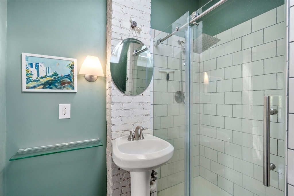 29 Denton Terrace Boston, MA 02131 - Photo 23 of 30