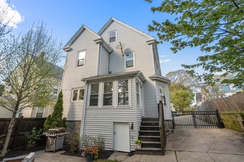 $859,000 | 29 Denton Terrace, Boston, MA 02131