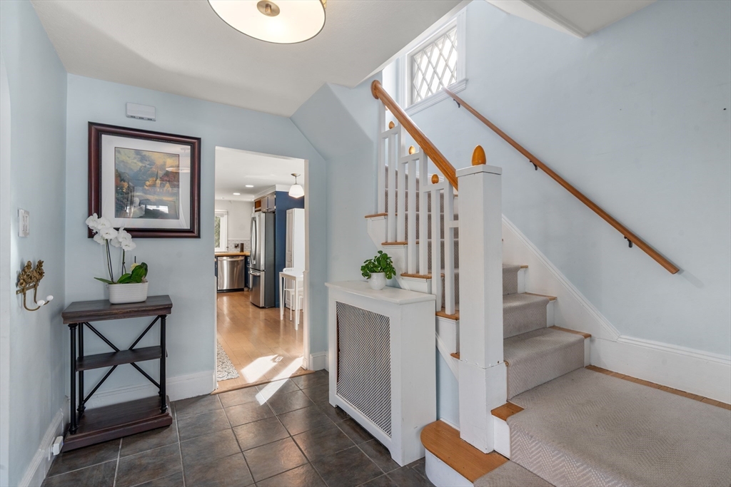 29 Denton Terrace Boston, MA 02131 - Photo 3 of 30