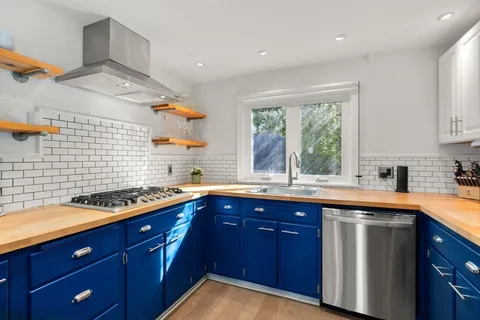 $859,000 | 29 Denton Terrace, Boston, MA 02131
