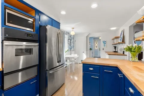 $859,000 | 29 Denton Terrace, Boston, MA 02131