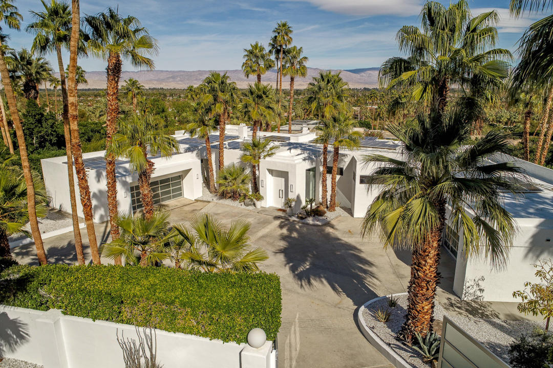 70288 Pecos Road Rancho Mirage, CA 92270 - Photo 62 of 76 a view of a yard with palm trees