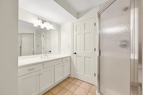 $2,695,000 | 2146 West Columbia Court, Mequon, WI 53092