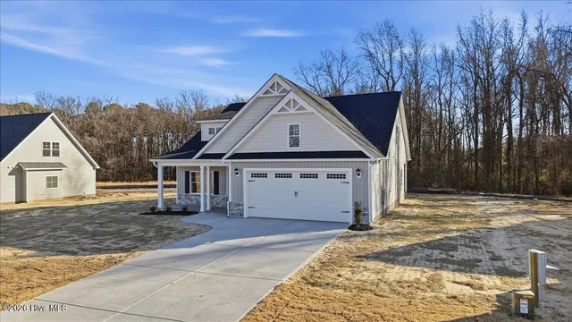 $363,486 | 402 Creeks Edge Drive, Pikeville, NC 27863