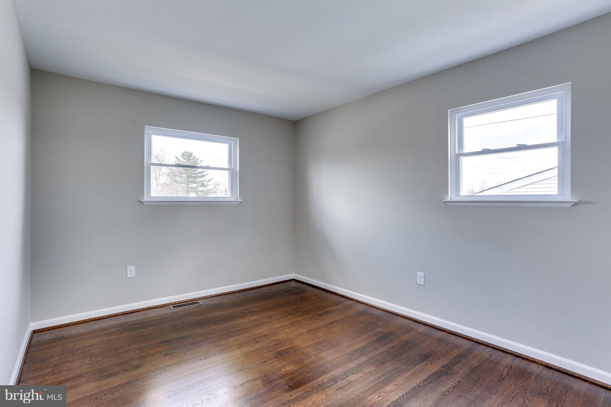 1515 Adamsview Road Baltimore, MD 21228 - Photo 15 of 26 Bedroom 2