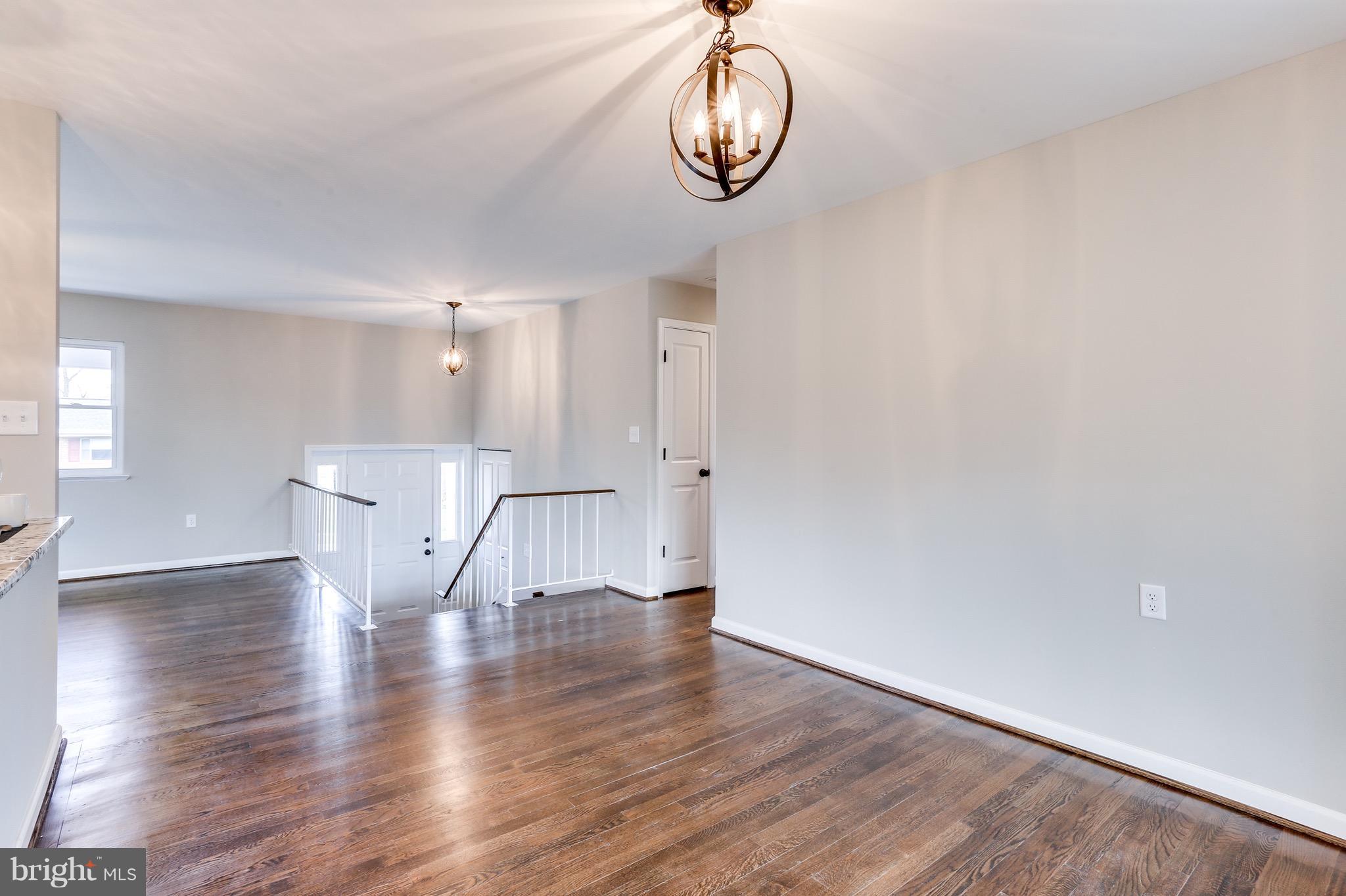1515 Adamsview Road Baltimore, MD 21228 - Photo 8 of 26 Interior (General)