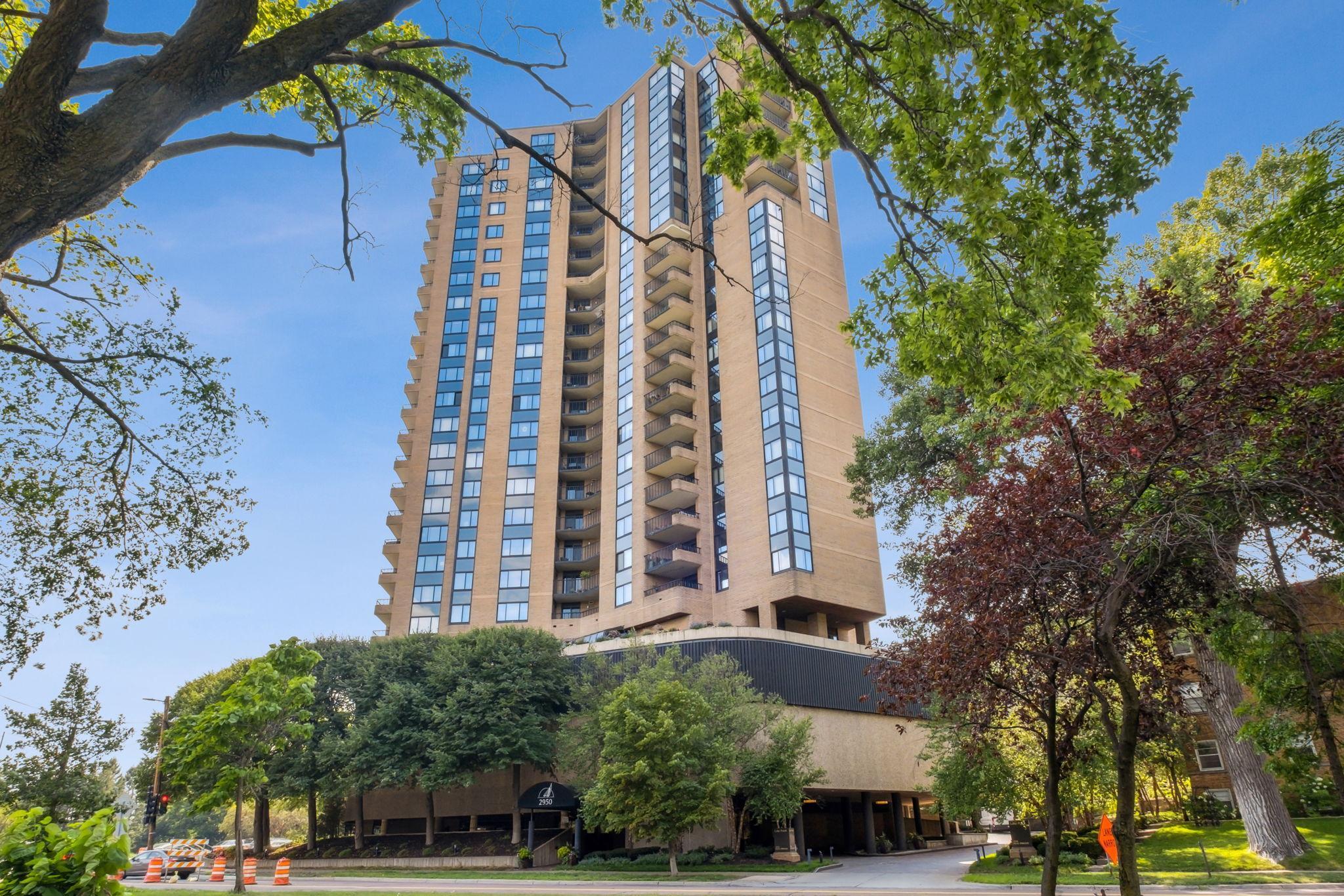 2950 Dean Parkway, Unit 2205 Minneapolis, MN 55416 - Photo 30 of 43