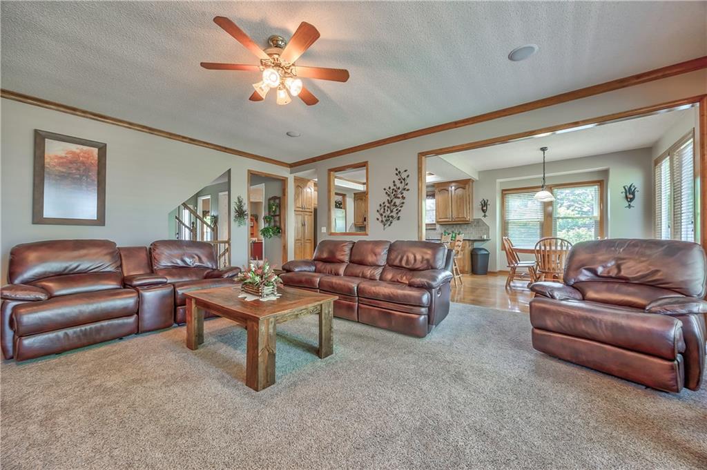 21600 South Lackman Road Spring Hill, KS 66083 - Photo 7 of 44