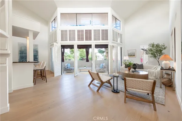 $699,000 | 5236 Yarmouth Avenue, Unit 313, Encino, CA 91316