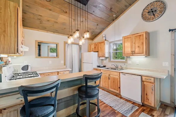 $339,900 | 19314 Highwood Shores Road, Pine City, MN 55063