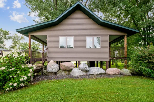 $339,900 | 19314 Highwood Shores Road, Pine City, MN 55063