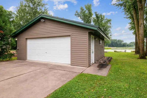 $339,900 | 19314 Highwood Shores Road, Pine City, MN 55063
