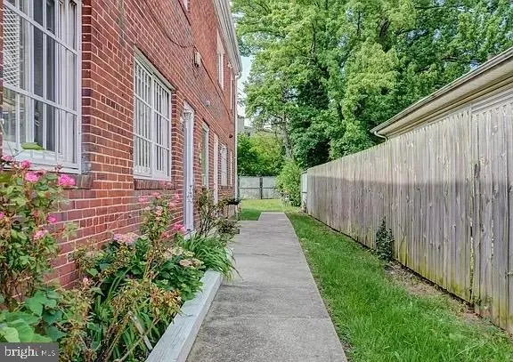 $1,199 | 506 Eastern Avenue Northeast, Unit 102, Washington, DC 20019