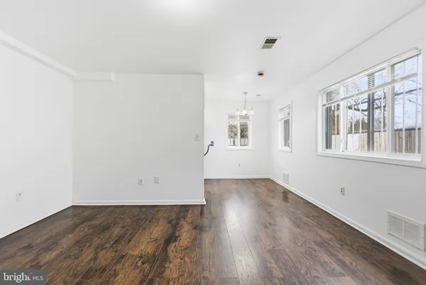 $1,199 | 506 Eastern Avenue Northeast, Unit 102, Washington, DC 20019