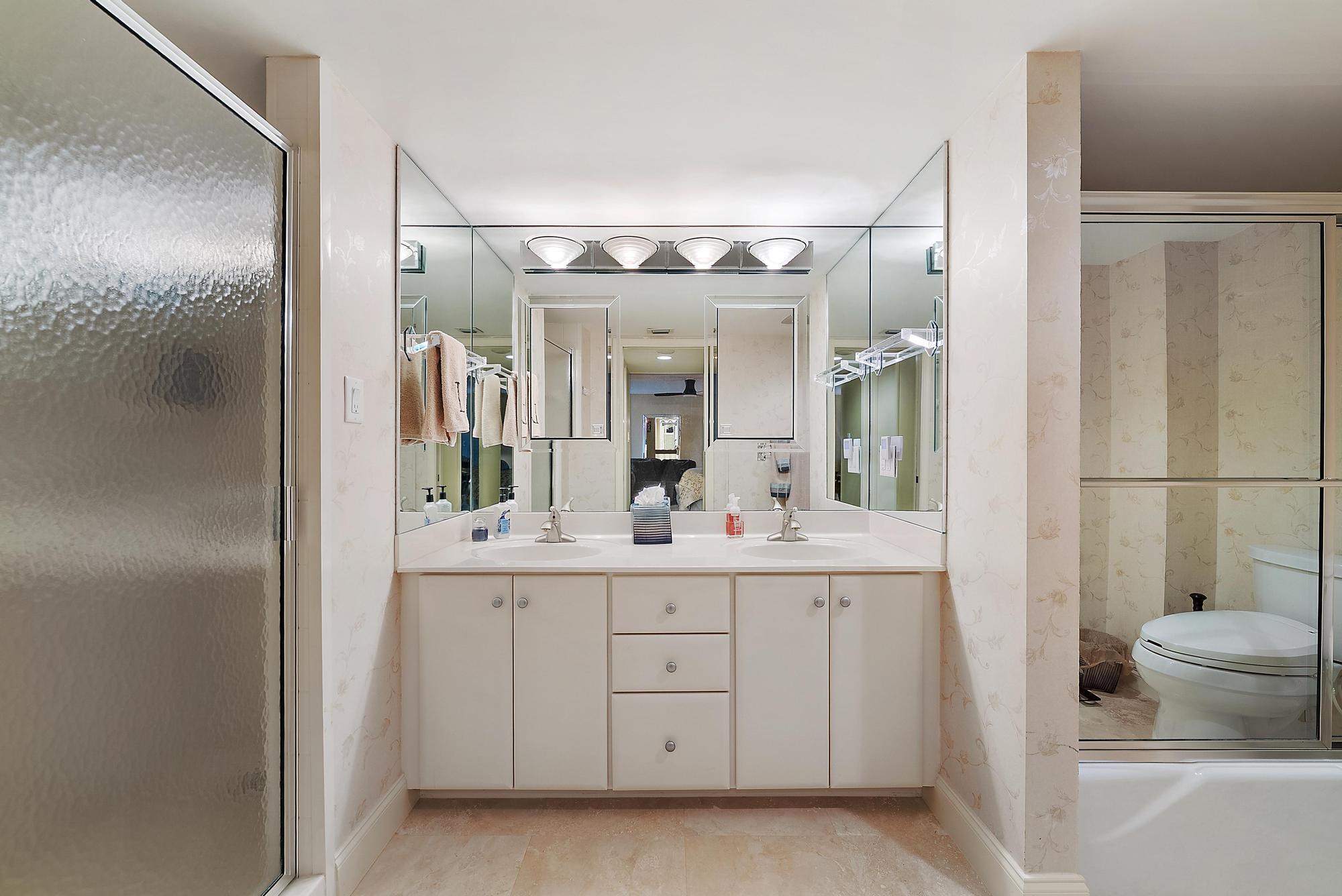 5380 North Ocean Drive, Unit 10B Singer Island, FL 33404 - Photo 14 of 50 Master Bath