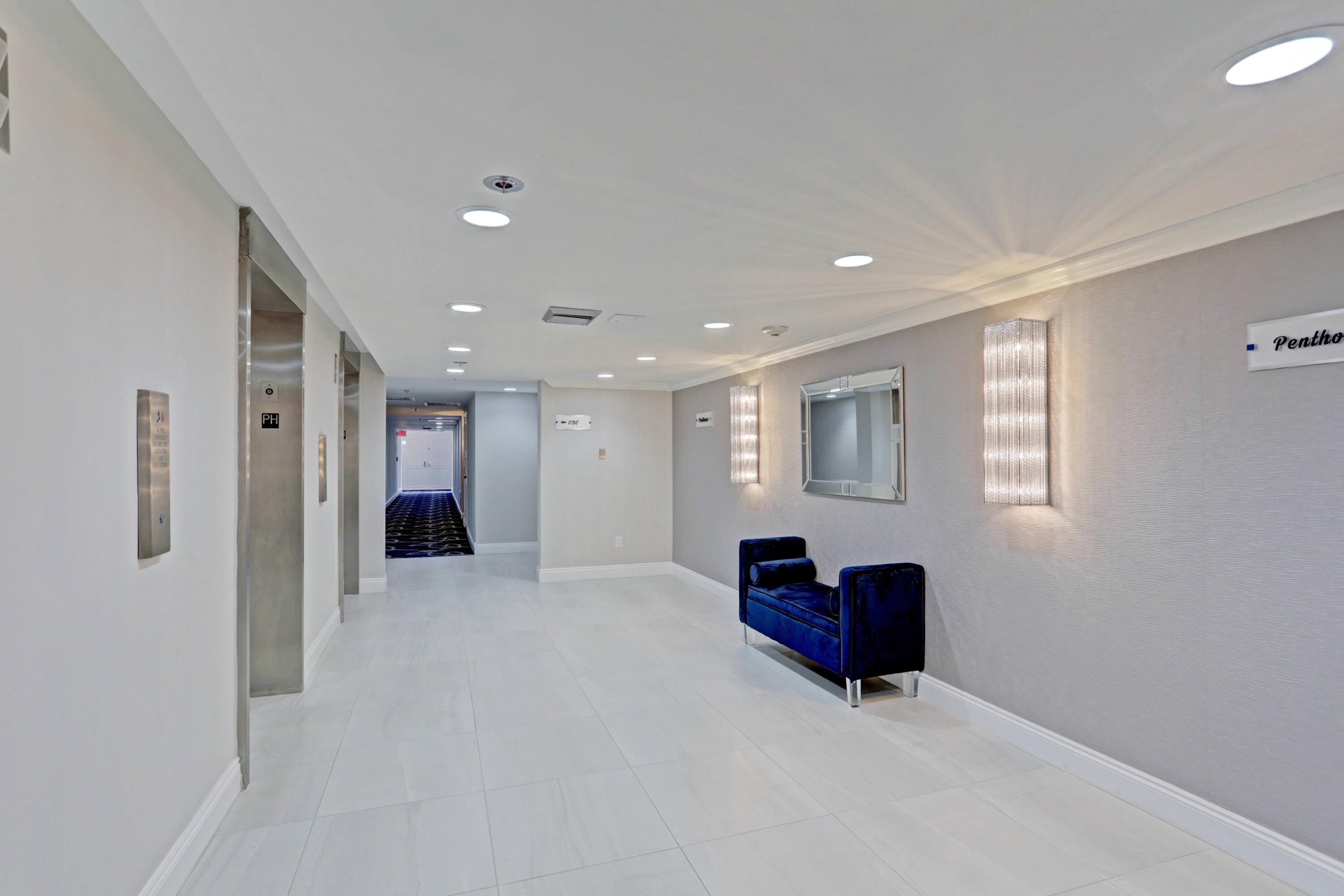 5380 North Ocean Drive, Unit 10B Singer Island, FL 33404 - Photo 29 of 50 Hallway