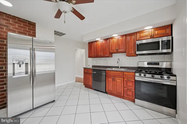 $439,900 | 727 Sherrie Road, Philadelphia, PA 19115