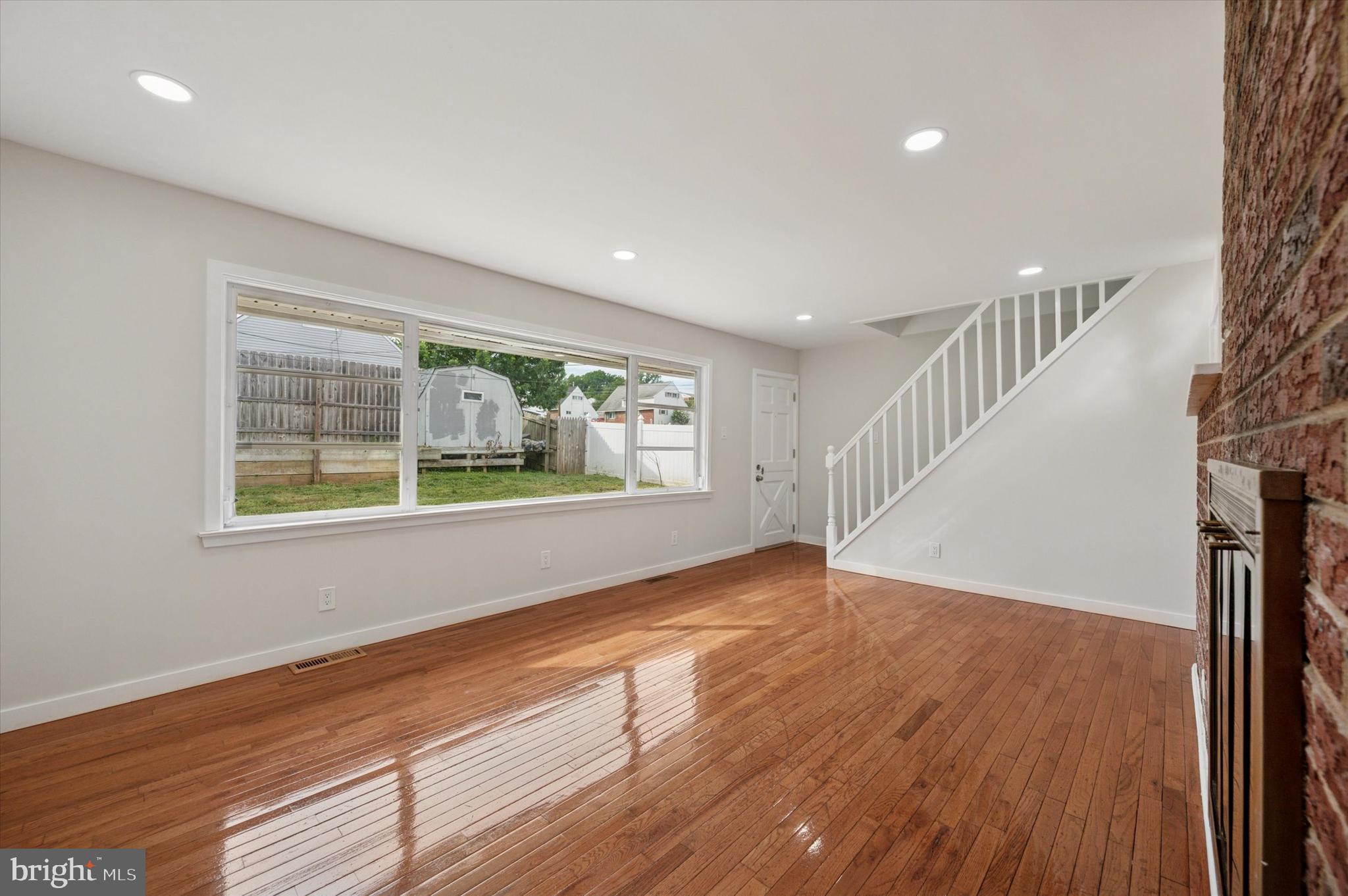 727 Sherrie Road Philadelphia, PA 19115 - Photo 7 of 15