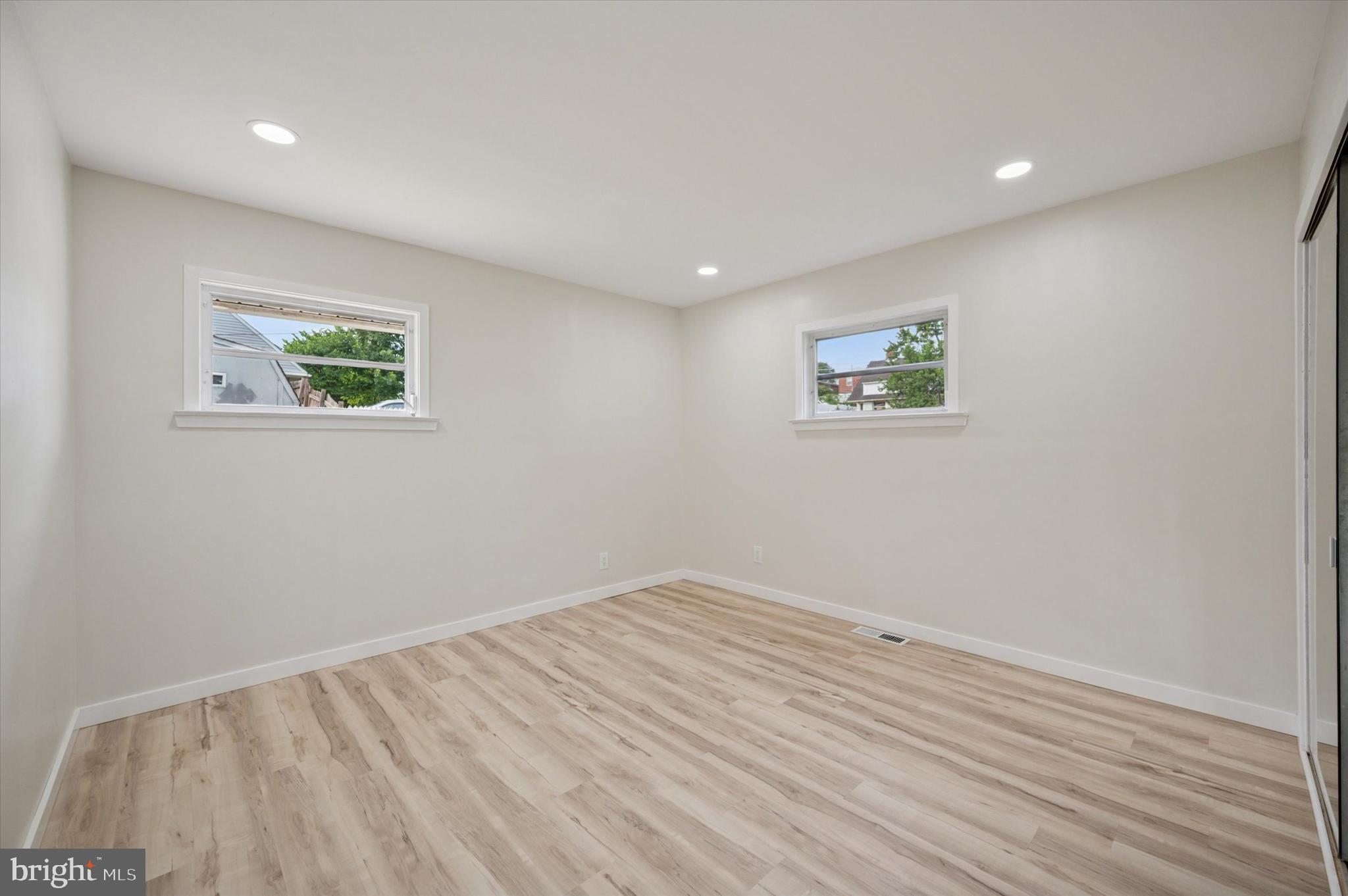 727 Sherrie Road Philadelphia, PA 19115 - Photo 10 of 15