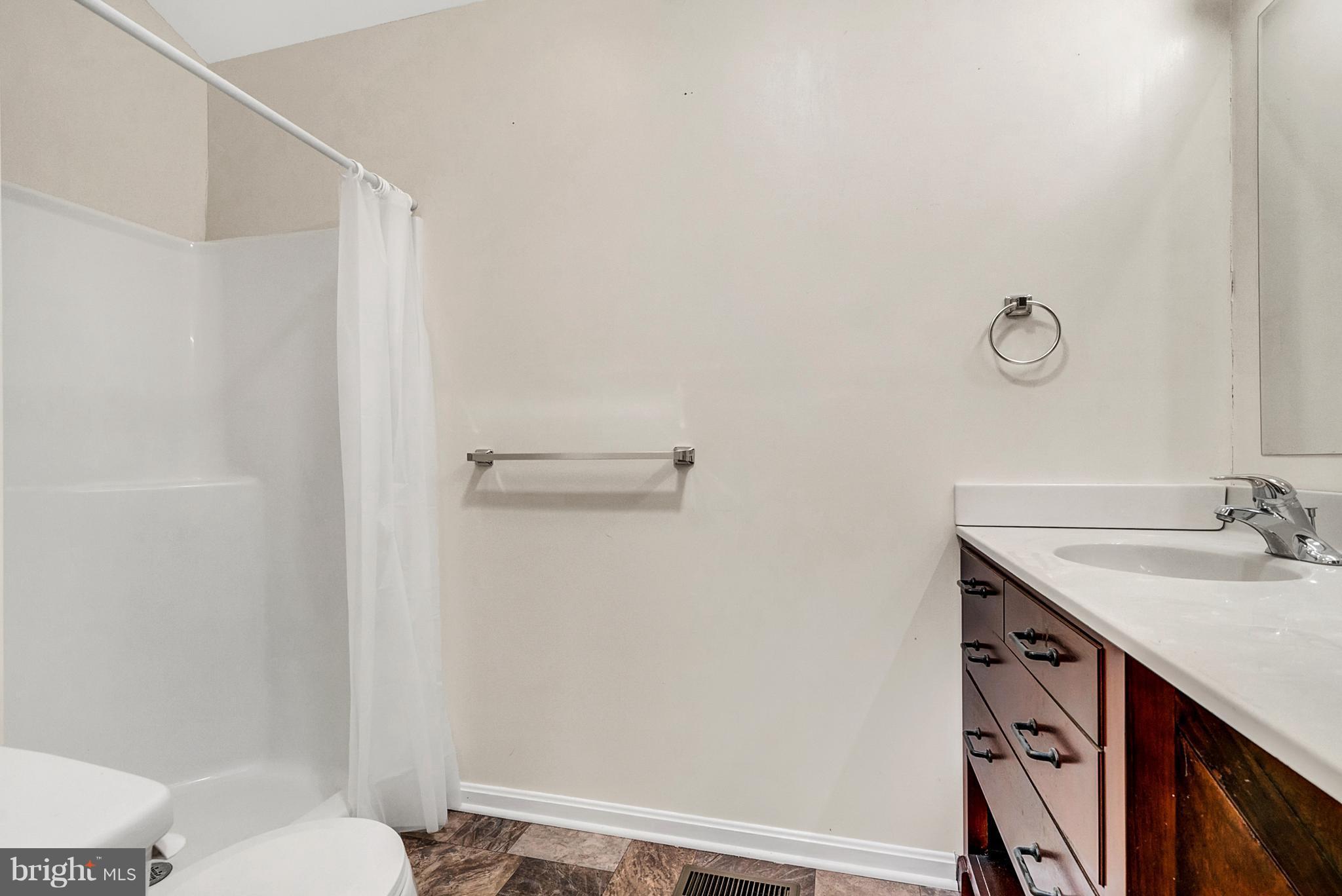 14225 Norman Road Culpeper, VA 22701 - Photo 25 of 30 Bath (Master)