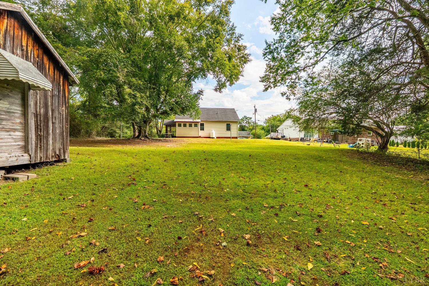 122 Ridge Street Brookneal, VA 24528 - Photo 5 of 32 Gallery Image 5