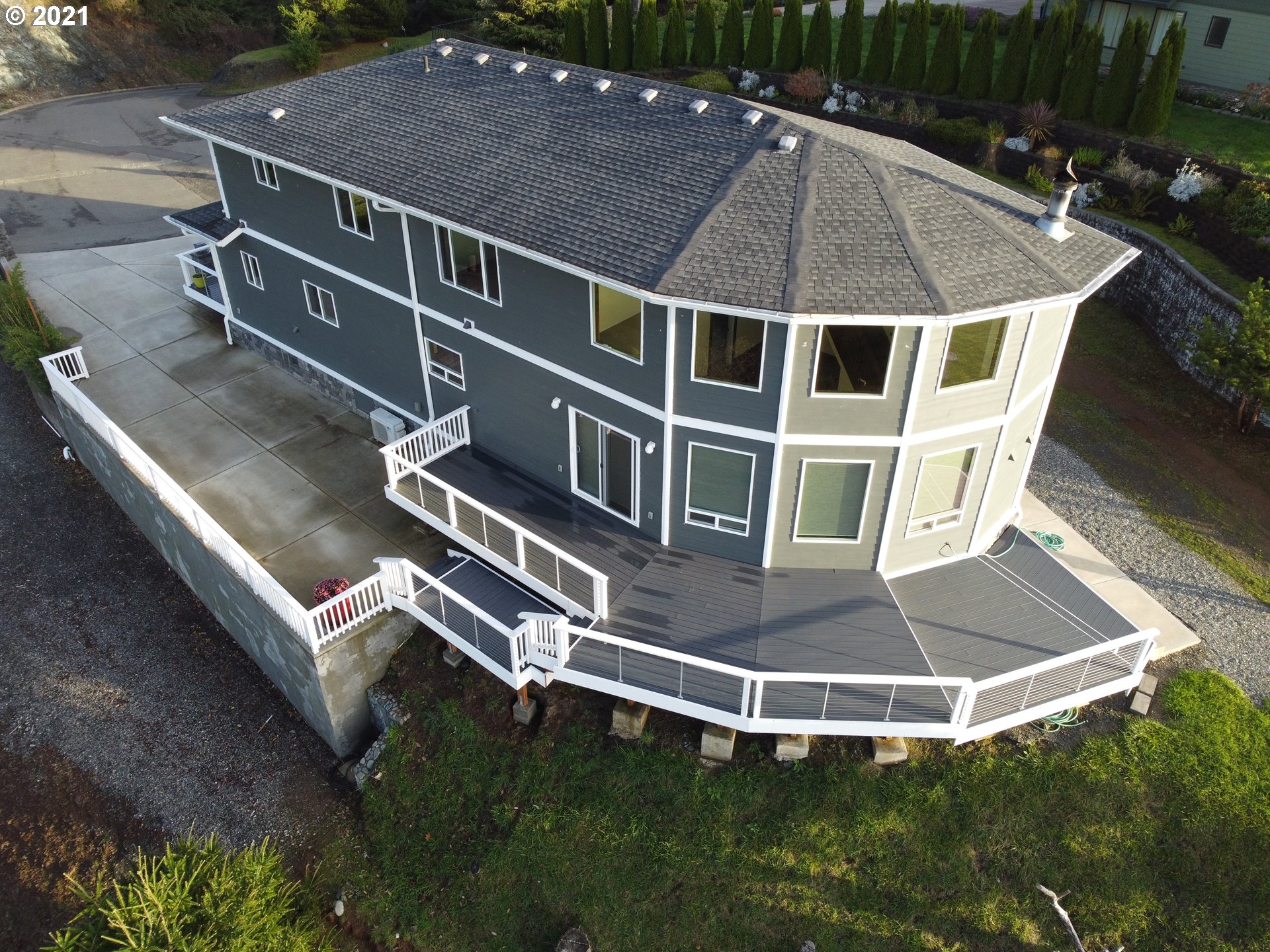 29693 Bear Mountain Road Gold Beach, OR 97444 - Photo 1 of 32 Gallery Image 1