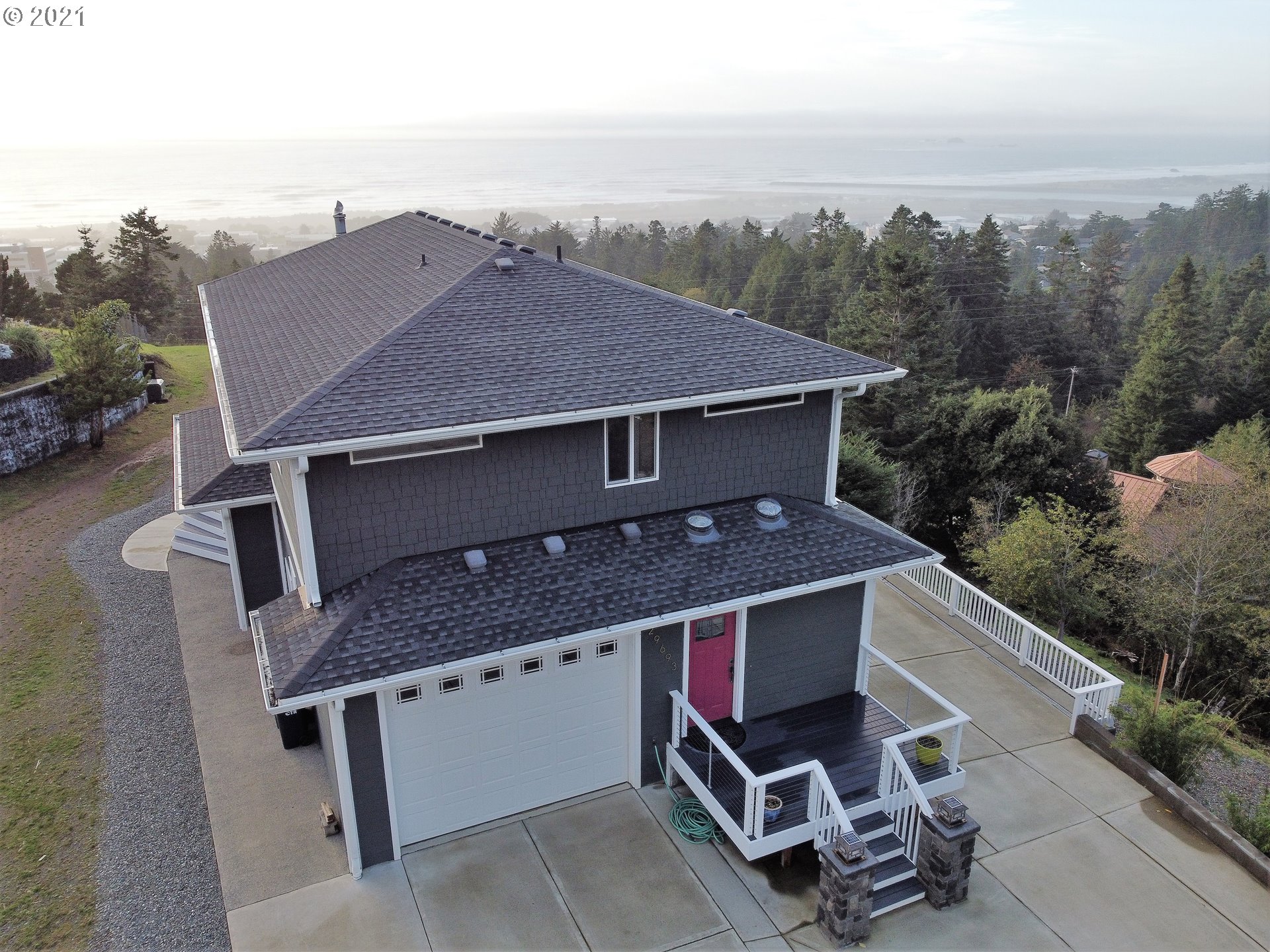 29693 Bear Mountain Road Gold Beach, OR 97444 - Photo 2 of 32 Gallery Image 2