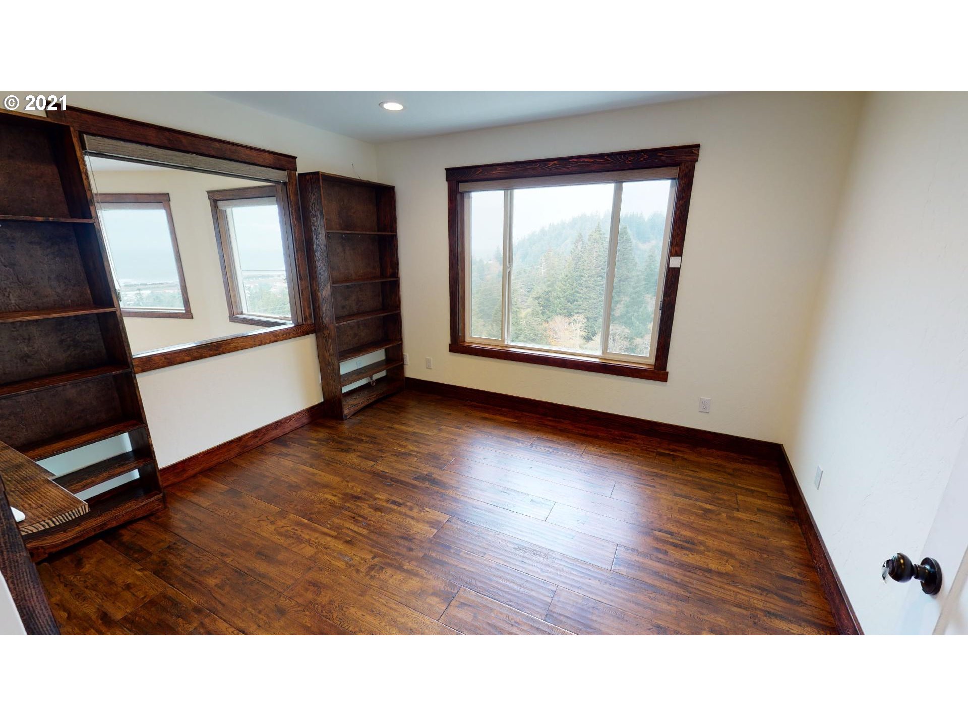 29693 Bear Mountain Road Gold Beach, OR 97444 - Photo 21 of 32 Gallery Image 21