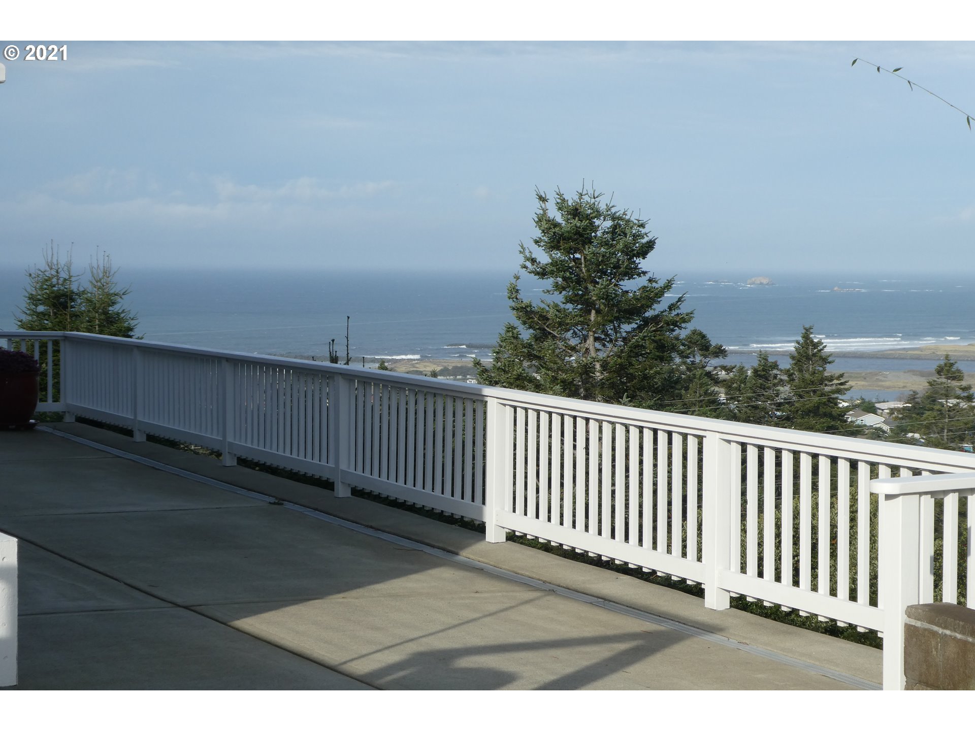 29693 Bear Mountain Road Gold Beach, OR 97444 - Photo 28 of 32 Gallery Image 28