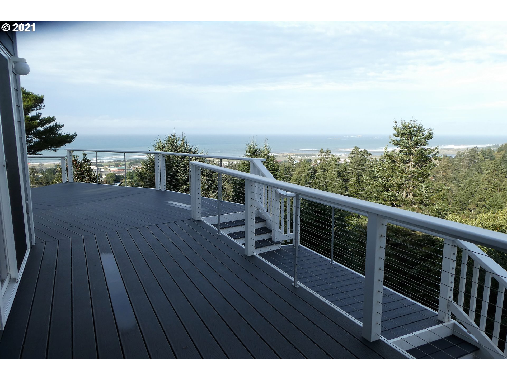 29693 Bear Mountain Road Gold Beach, OR 97444 - Photo 4 of 32 Gallery Image 4