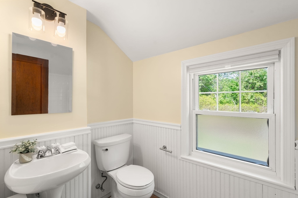 17 Myopia Road Boston, MA 02136 - Photo 18 of 27