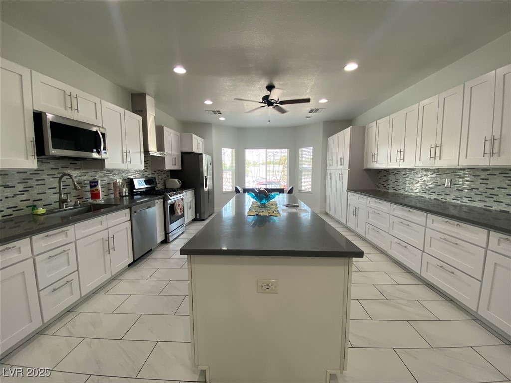 Undisclosed Address Las Vegas, NV 89169 - Photo 6 of 11