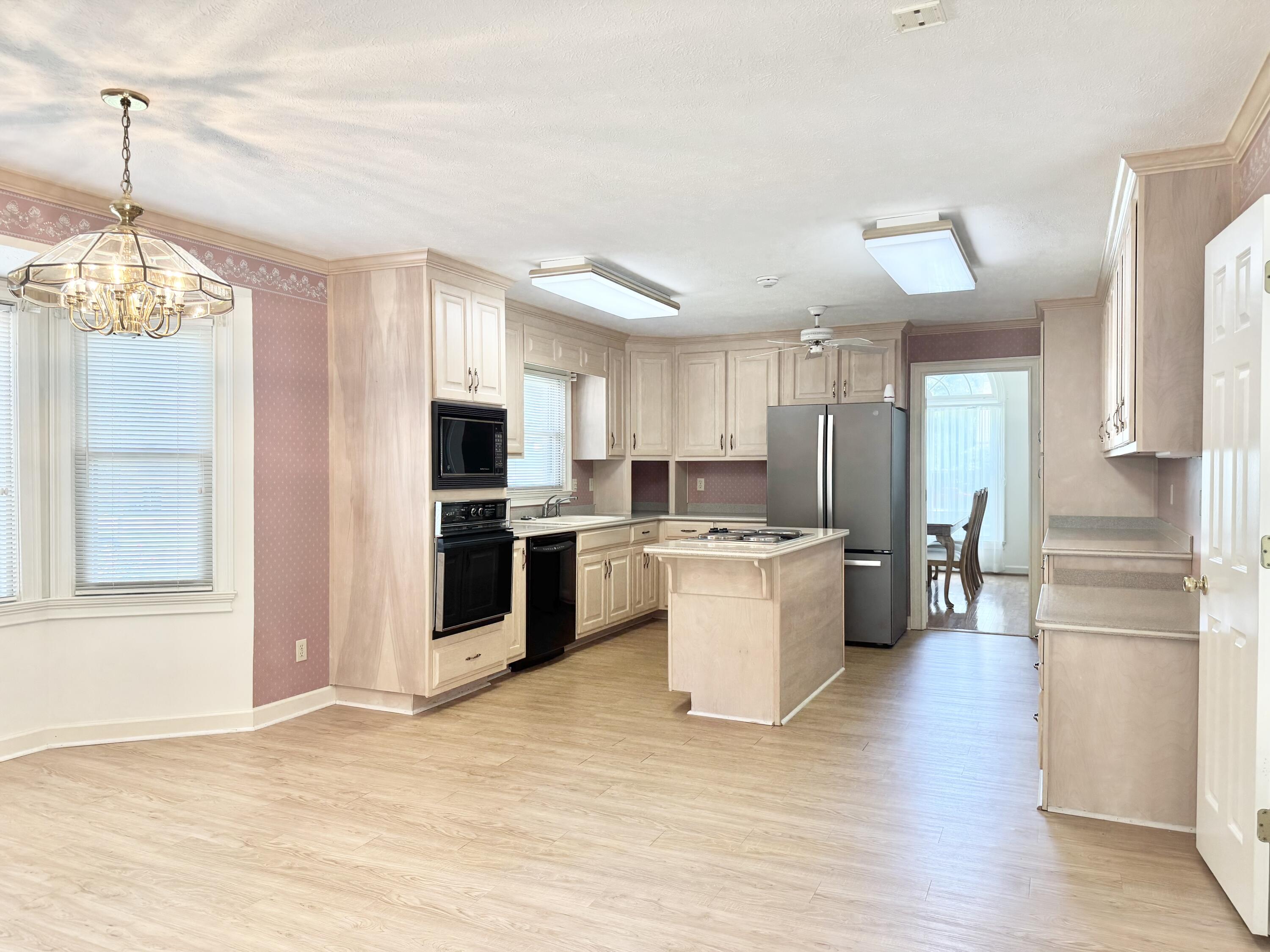 2 Meadowood Drive Northwest Rome, GA 30165 - Photo 10 of 31 IMG_2083